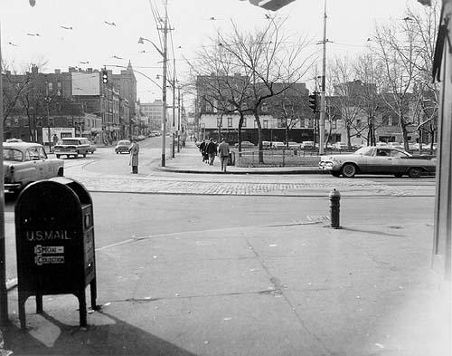 Scanned photo of North Avenue West.