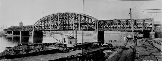 Scanned photo of Pennsylvania Railroad Bridge, 1903.