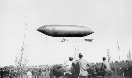 Scanned photo of dirigible over Schenley Park.