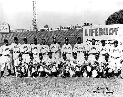 Photo of Homestead Grays 1943 team.