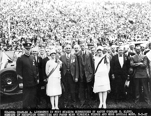 Photo_of_Charles_Lindbergh_at_Pitt_Stadium.