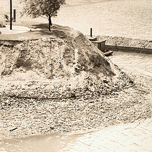 Photo_of_The_Point_c1930_(detail).